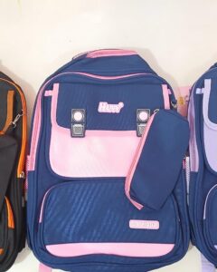 Mochila escolar adolescente con lapicera HAPPY
